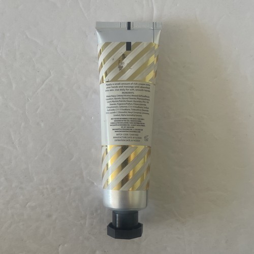 Crema de manos hidratante Ellen Tracy Winter Berry 1,7 OZ 50 ML - Imagen 3 de 3