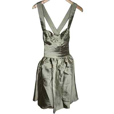 Monique Lhuillier Satin Pleated Sleeveless Halter Knee Length Dress Sage Green M | eBay Monique Lhuillier Satin Pleated Sleeveless Halter Knee Length Dress Sage Green M | eBay