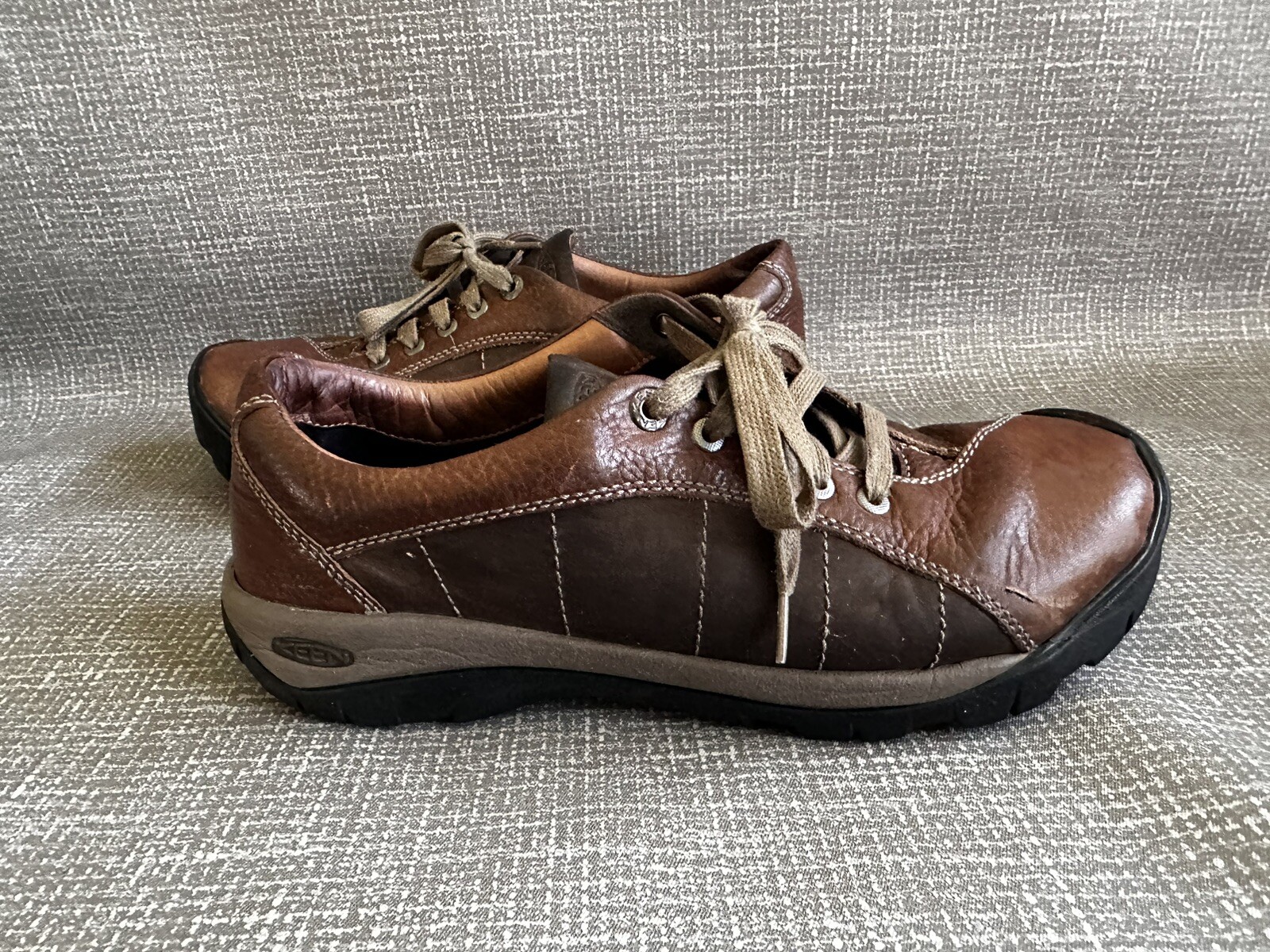 KEEN Presidio scarpe casual da trekking marroni da donna taglia 10