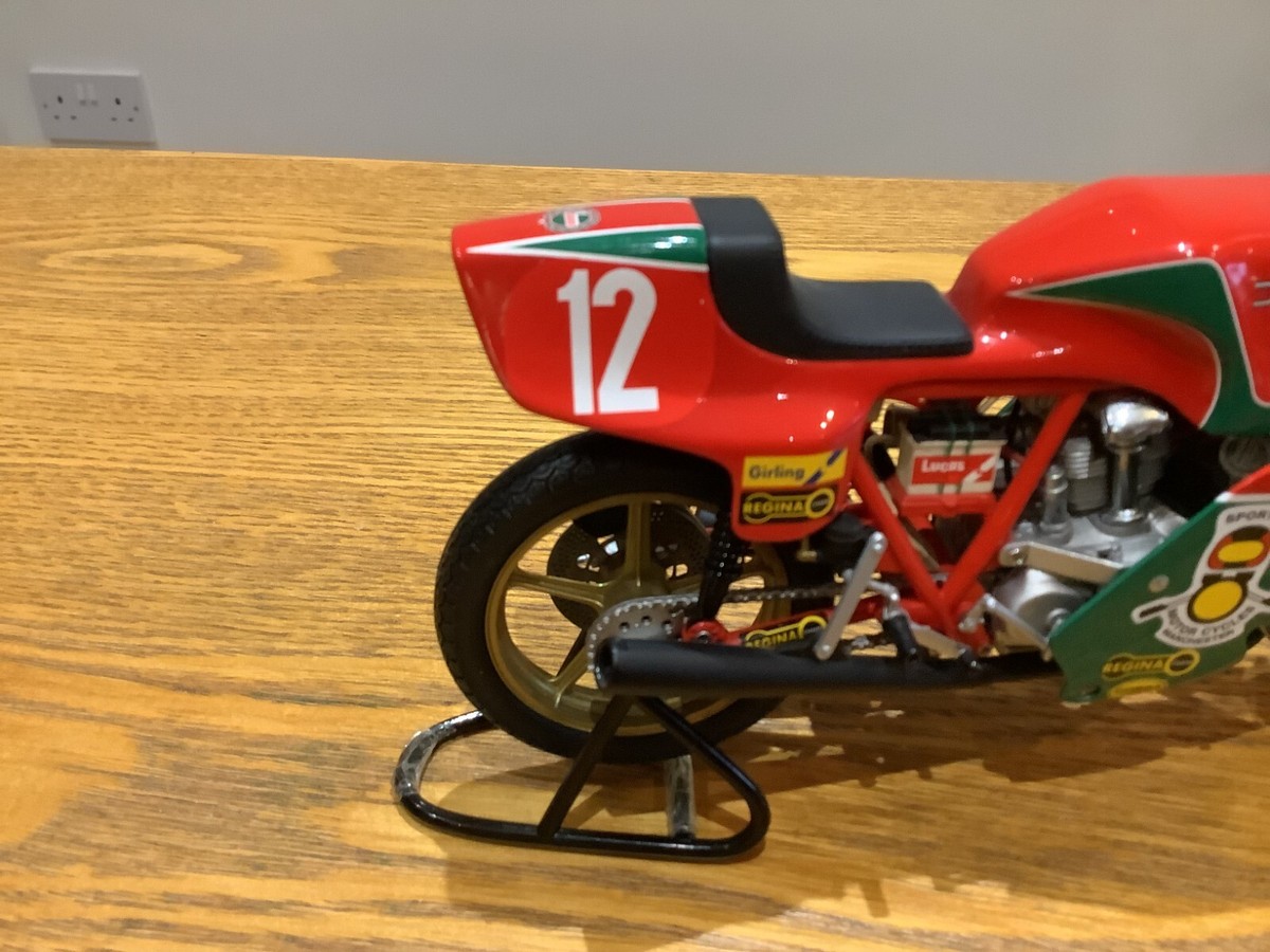 MINICHAMPS Ducati 900 Bike 1978 IOM TT 1st Mike Hailwood