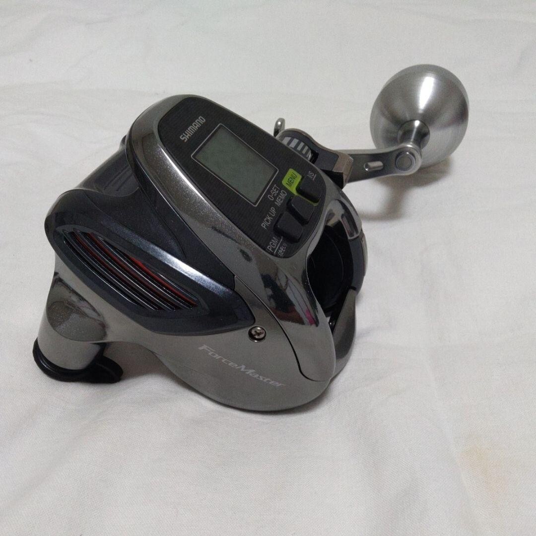 Shimano 16 Force Master 2000 with all accessories. normal