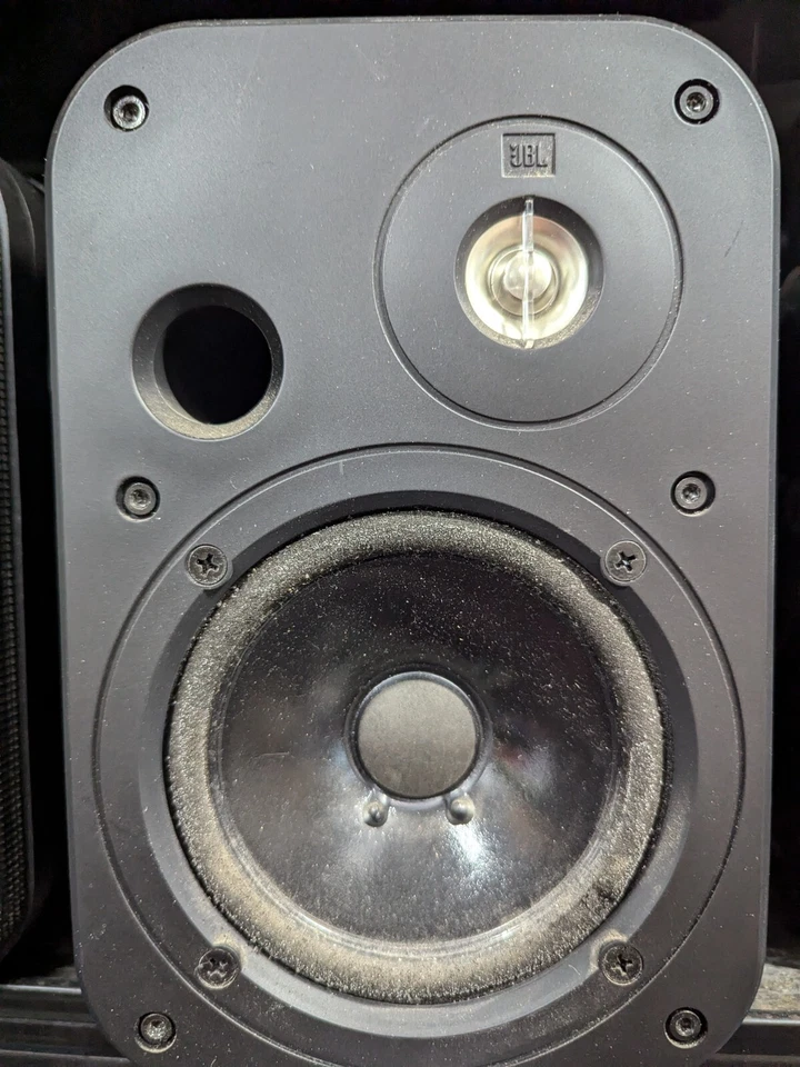 JBL Control ONE Lautsprecher Paar - Zwei-Wege Regal Paar 4" Tieftöner GETESTET FUNKTIONIERT - Bild 3 von 4