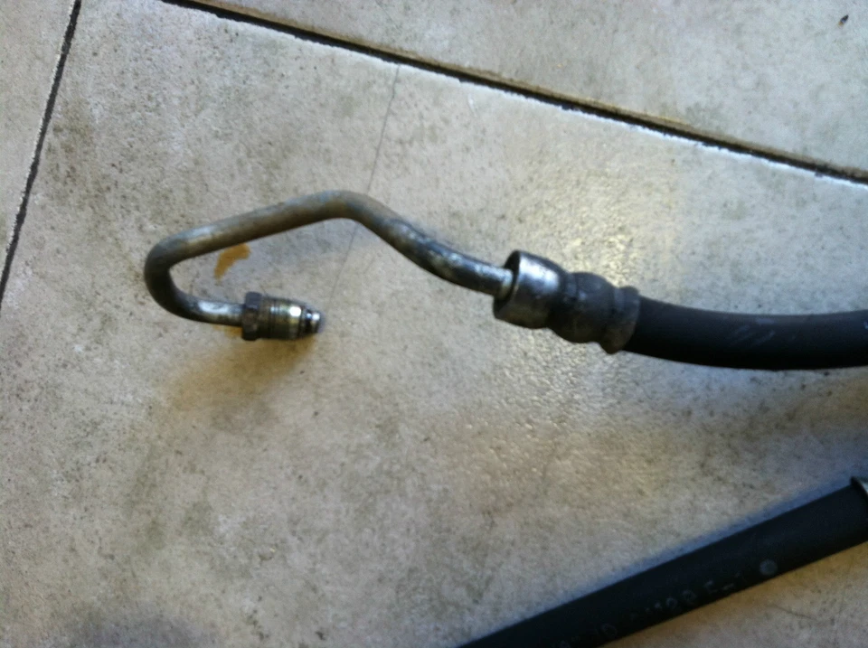 Jeep Grand Cherokee 1999-2004 manguera de presión de dirección asistida 6 cilindros solo OEM usada Foto 3 de 4