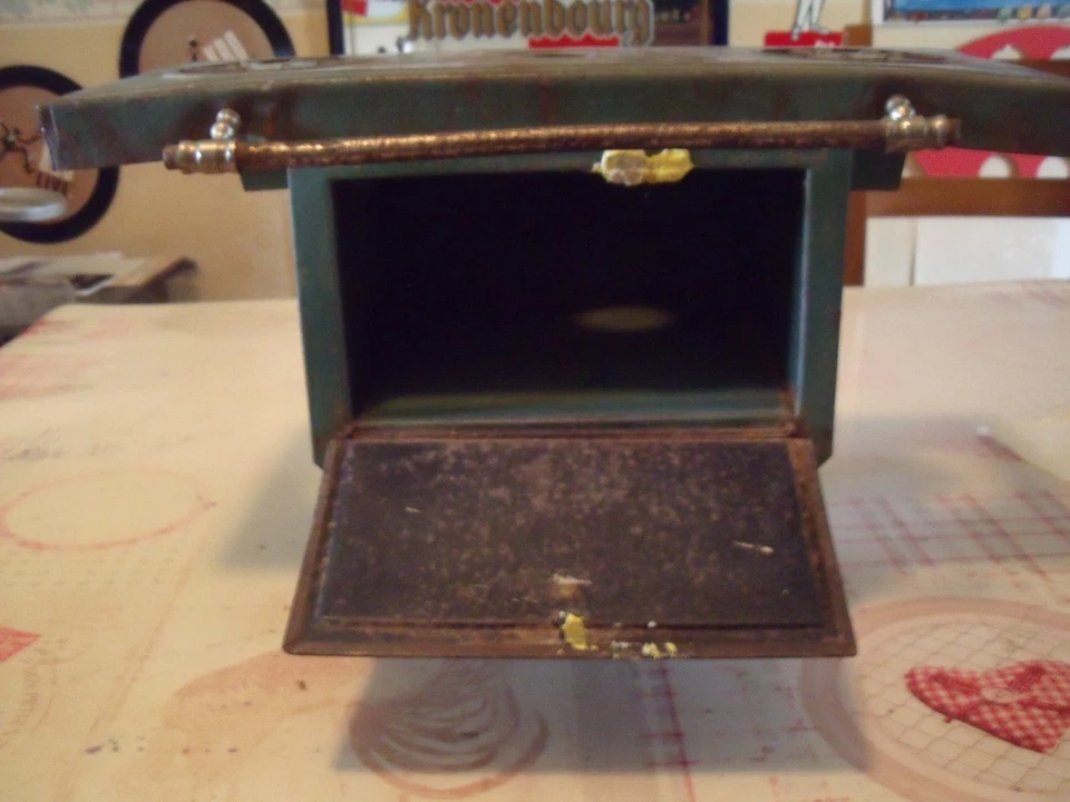 Ancien jouet tôle cuisinière tole vintage dinette - Photo 2/4