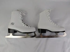  CCM Pirouette Youth Girls Figure Ice Skates Youth Size 13 Fast Ship