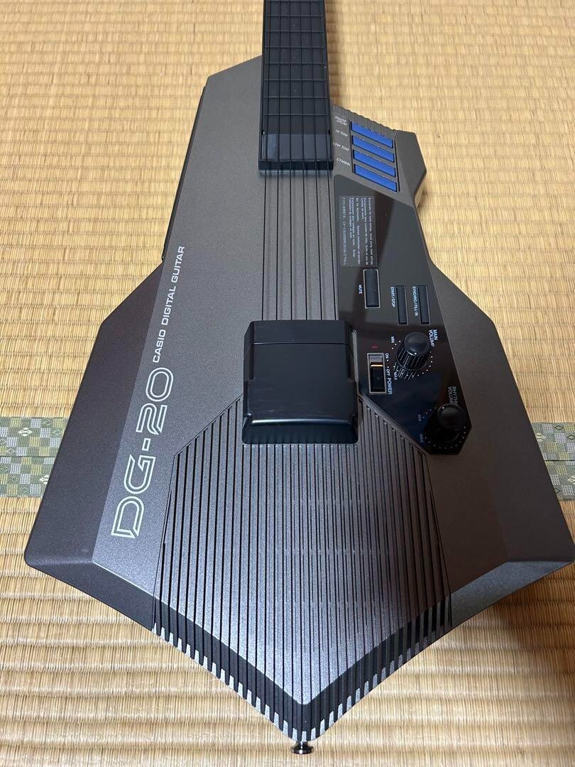 CASIO DG-20 Digital Electric Guitar Synthesizer - Unique CASIO DG-20 Digital Electric Guitar Synthesizer - Unique