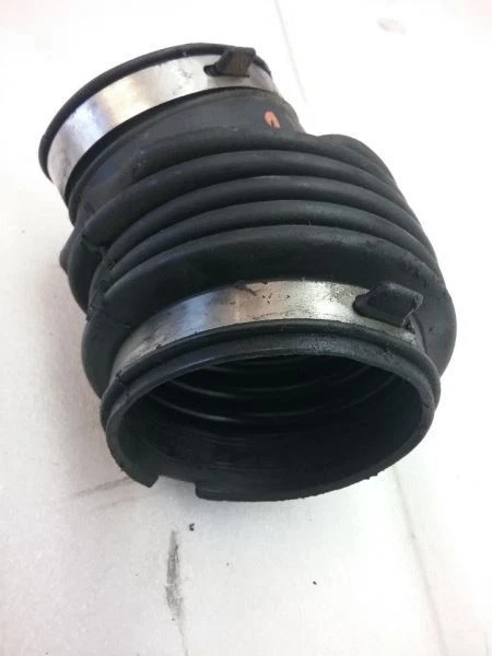 Air Intake Hose Tube Duct 3.1L 1996 CHEVROLET CORSICA S-215P - Image 2 of 3