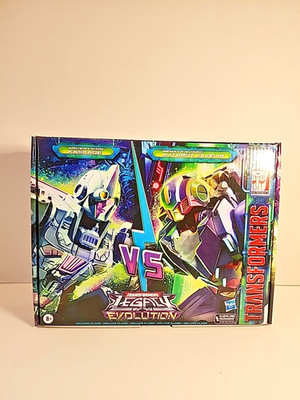 Transformers Legacy Evolution Senate Guard Autobot Javelin vs Ascenticon Kaskade
