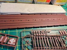 Accurail 9313 Erie-Lack Tri-Level Open Auto Rack TRKX #905740 Accurail Kit OB