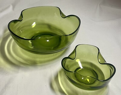 Vintage Retro Anchor Hocking Avocado Green Glass Bowl 2 Piece Chip & Dip Set 