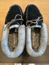 LL Bean Women  s Size 9 Wicked Good Shearling Lined Black Moccasins