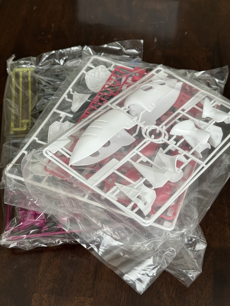 HGUC 004 AMX-004 Qubeley 1/144 Mobile Suit Z Gundam Bandai 1999