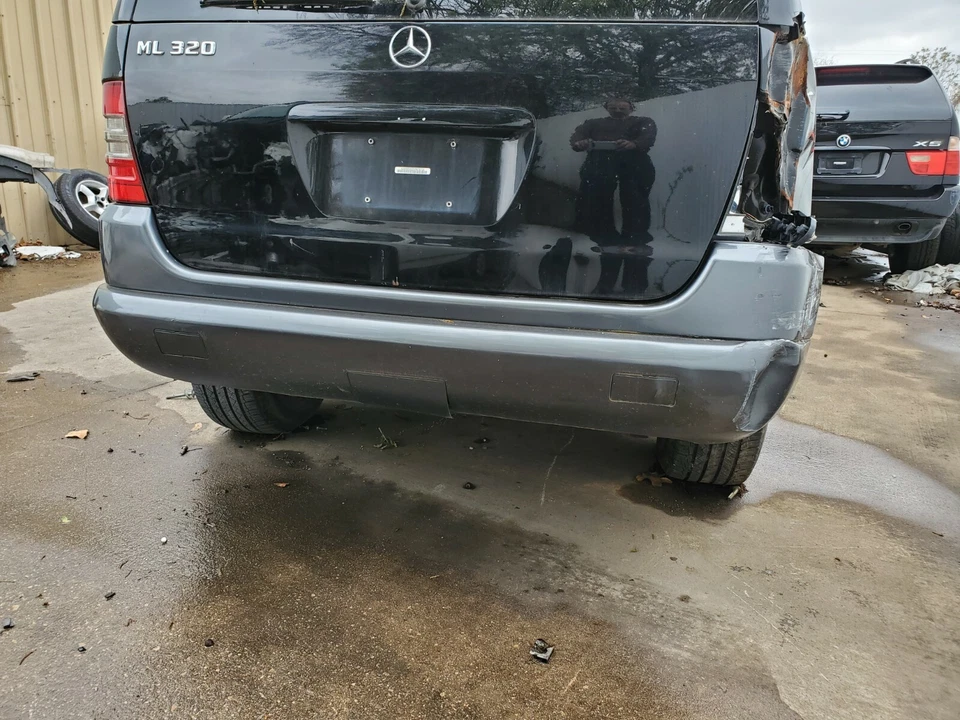1998-1999-2000-2001-2002-2003 MERCEDES W163 ML320 ML430 REAR BUMPER - Image 2 of 3