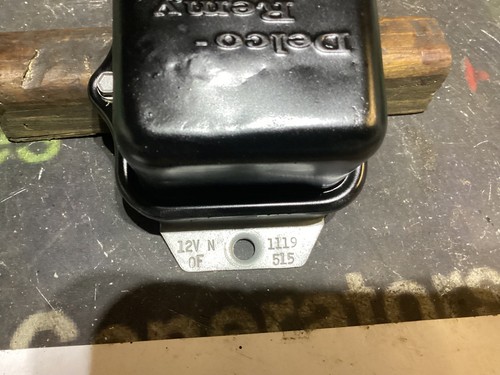 1970 CHEVY, OLDSMOBILE, BUICK,CADILLAC 1119515 0F DELCO REMY VOLTAGE REGULATOR - Picture 3 of 5