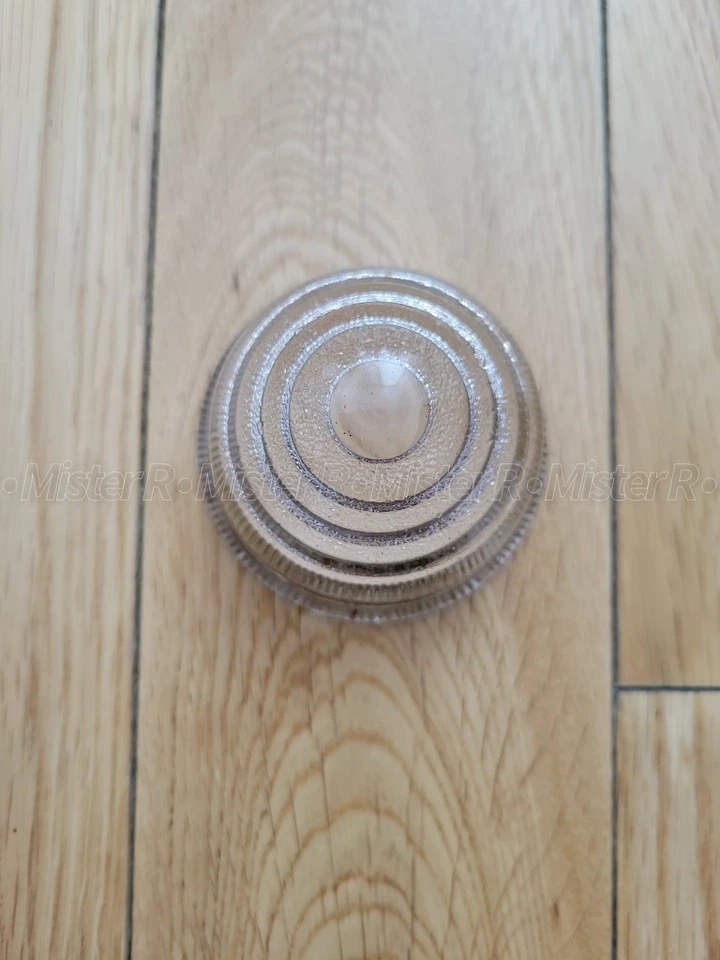 Renault Dauphine • Turn Signal Lamp Clear Glass Housing • R1090 Gordini Ondine  - Image 3 of 4