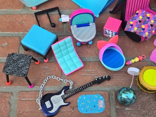 LARGE Lot Of Lol Surprise Doll Furniture 35+ Pieces - Bathtub, Toilet, Drum Set, - Picture 3 of 13