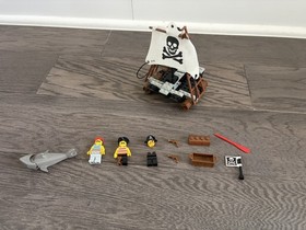 Lego Vintage Pirates 6261 Raft Raiders, Mostly Complete, Missing 4 piece types