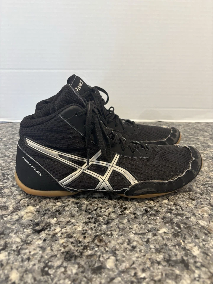 Zapatos de Lucha Atlética Asics Matflex 5 Juveniles Talla 6 Malla Negra, Sin Caja, Usados Foto 2 de 4