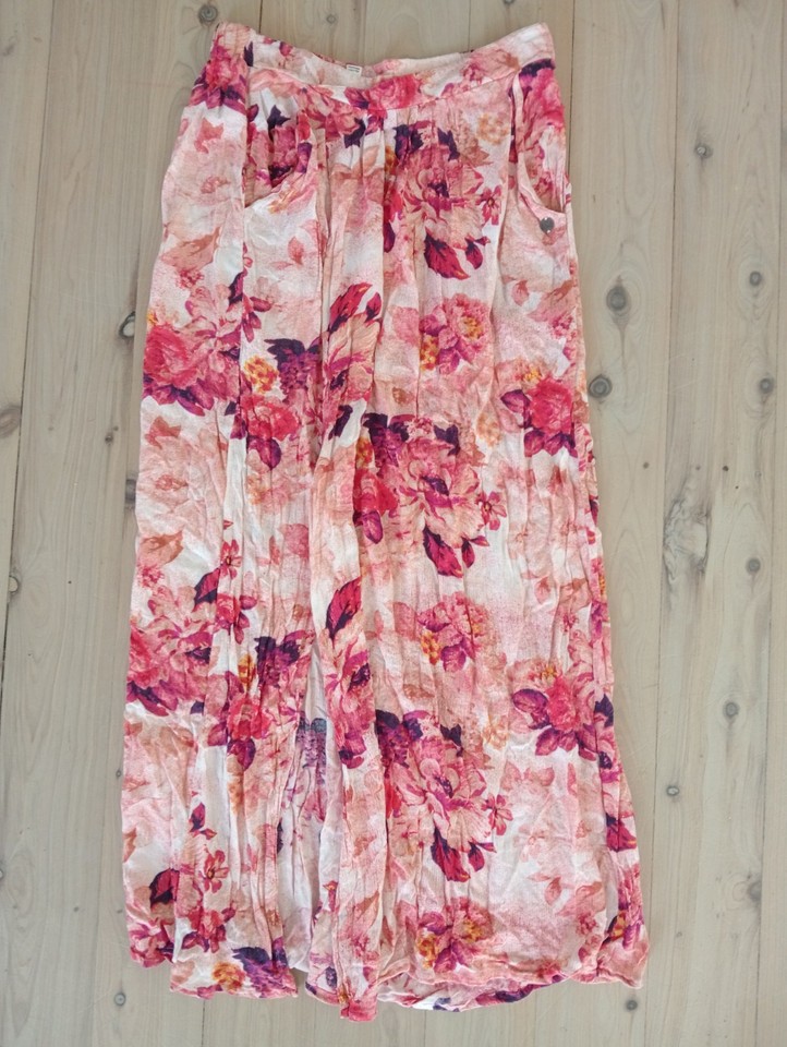 Billabong Maxi Skirt, Size 8, Floral, Casual, Beach, Summer