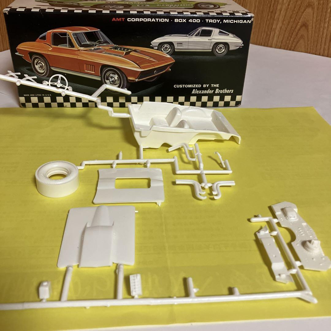 希少！レア！amt 1967 Sting Ray Customizing Kit 1967 Corvette Stingray Convertible Customizing Kit (3 'n 1
