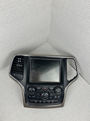 14-18  Grand Cherokee OEM VP4 NA Media XM AM FM Radio Center UConnect LCD Screen