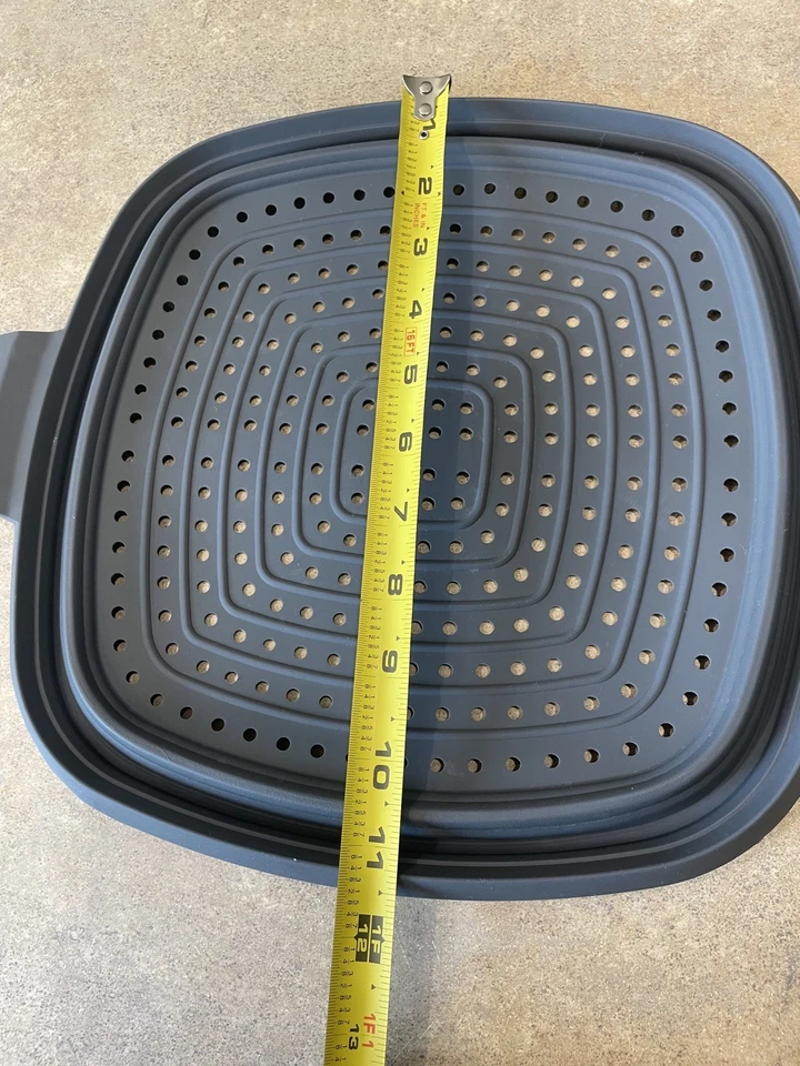 Pampered Chef Collapsible Silicone Colander Strainer  #100431 Pre-Owned - Image 4 of 4