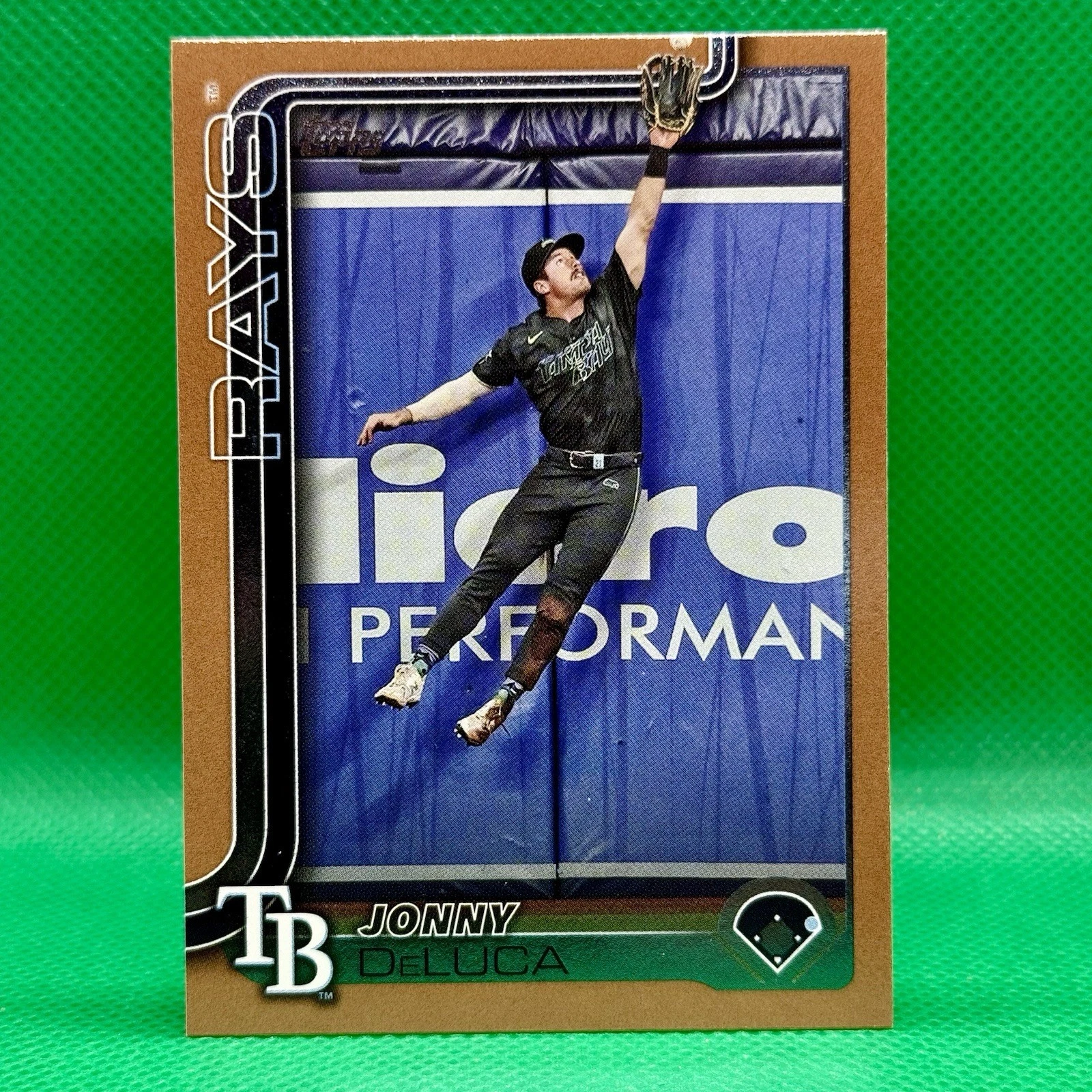 JONNY DELUCA 2025 TOPPS SERIES 2 BASEBALL 516 GOLD PARALLEL /2025 TAMPA BAY RAYS