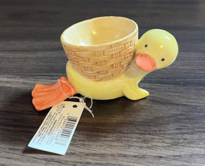NWT Vintage Ceramic Yellow Duck Egg Cup Holder Basket Figurine Easter 4x1.5'' NEW