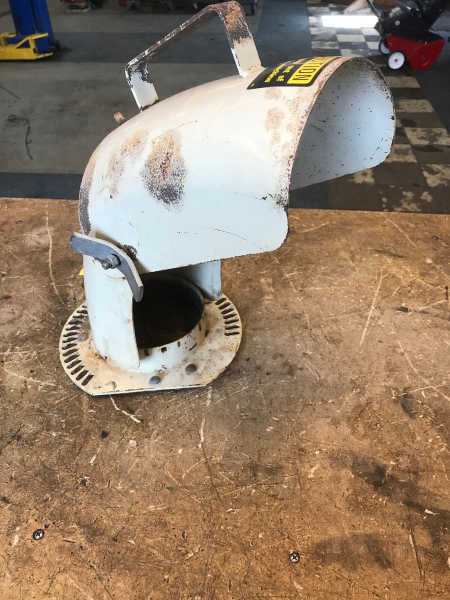 ◯クー OEM GOOD USED CUB CADET, INTERNATIONAL 268 SHOW CHUTE IH-61744-C1