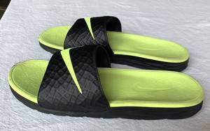 nike benassi neon