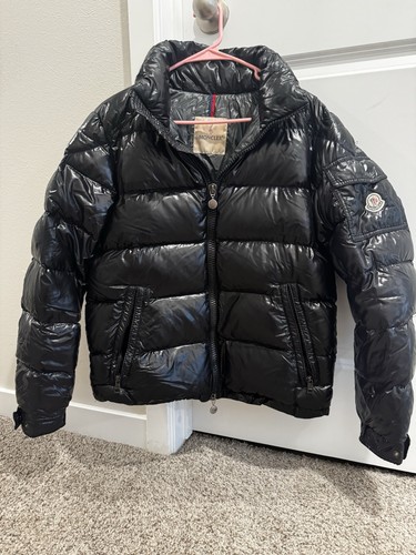 Authentic Moncler Maya Giubbotto Black Gloss Down Puffer Jacket Men’s Size 2 M