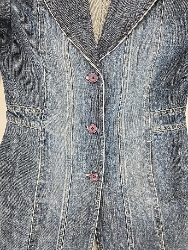 Chaqueta larga de mezclilla halógena Y2K para mujer hecha en Hong Kong - pesada - abotonada talla S Foto 2 de 4