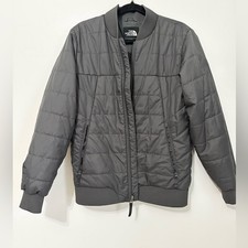The north face bomber jacket puffer size XL boys 18/20 winter outdoors