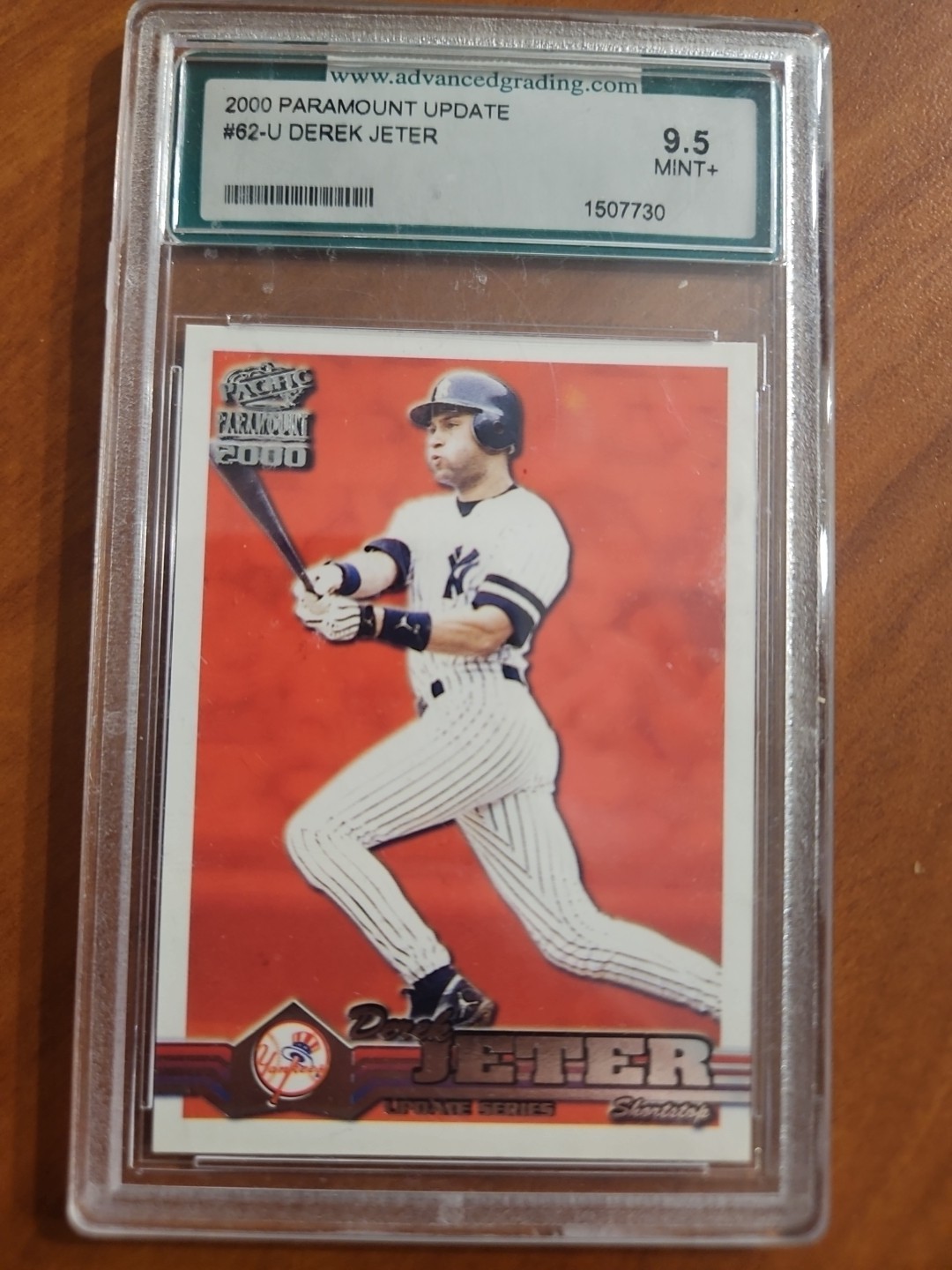 2000 Paramount Update #62-U Derek Jeter Advancedgrading 9.5 Mint+