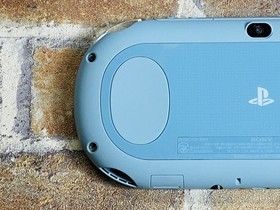 PS Vita Light Blue White PCH-2000 Sony PlayStation Japan 8GB Charger 2 Games DDP