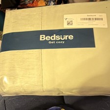 Bedsure Queen Sheet Set Light Green Embossed Solid Color Bedroom