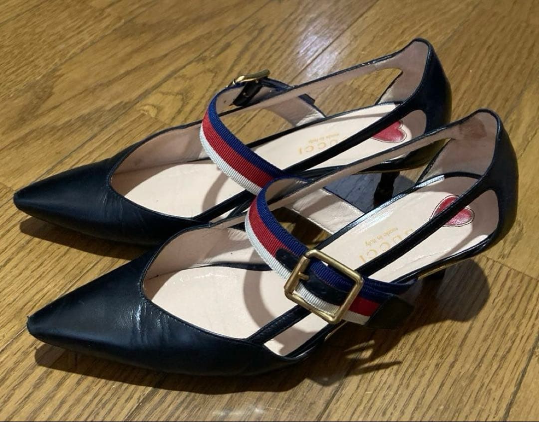 Gucci Pumps Shoes Pointed Toe Black Leather Size 35 US About 5 For Women