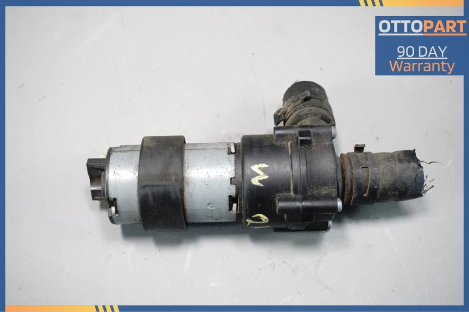 Bomba de agua auxiliar Mercedes W209 CLK550 CLK320 2006-2009 2038350064 OEM Foto 2 de 4