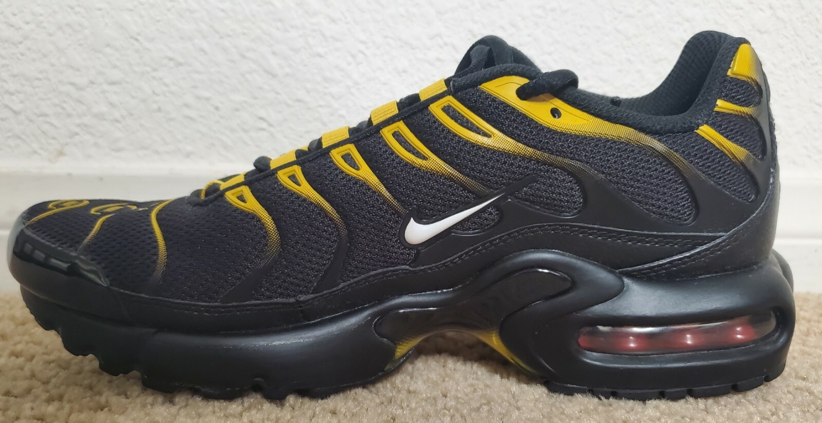 air max plus grade school sale