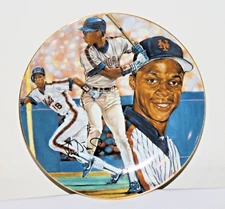 Autographed Darryl Strawberry Gartlan 8.5"  Plate