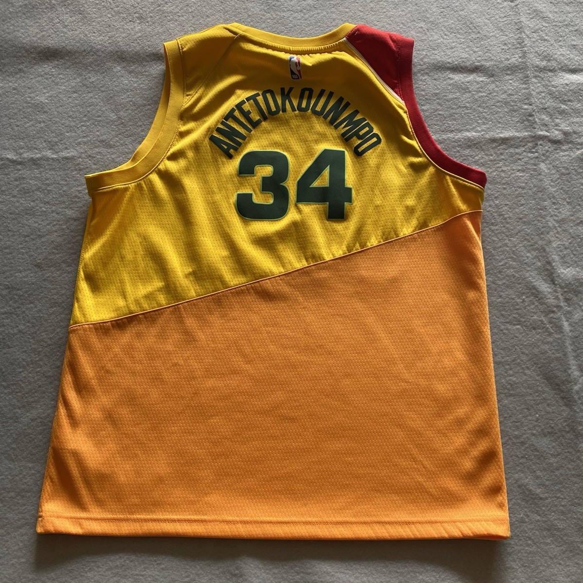 Giannis Antetokounmpo 2018-19 Milwaukee Bucks Authentic Nike City