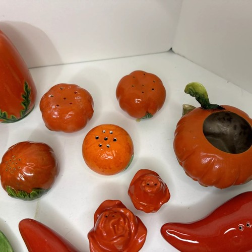 Vintage Rossetti Occupied Japan Strawberry,peppers,roses - Picture 3 of 6