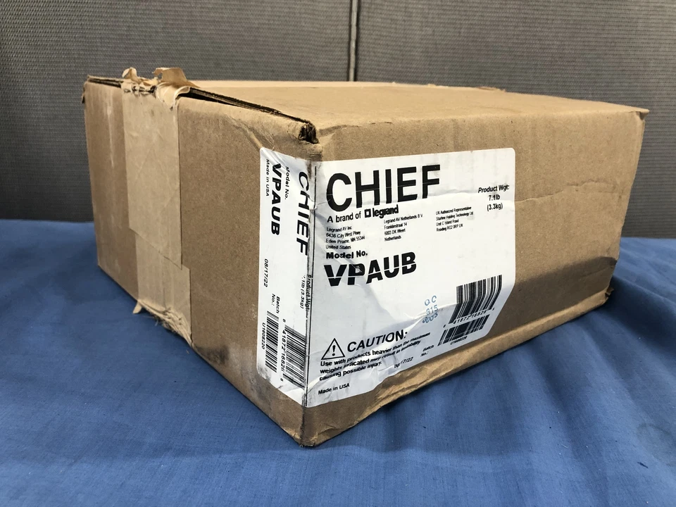 Chief VPAUB Vertical/Horizontal Universal Projector Ceiling Mount - Image 2 of 3