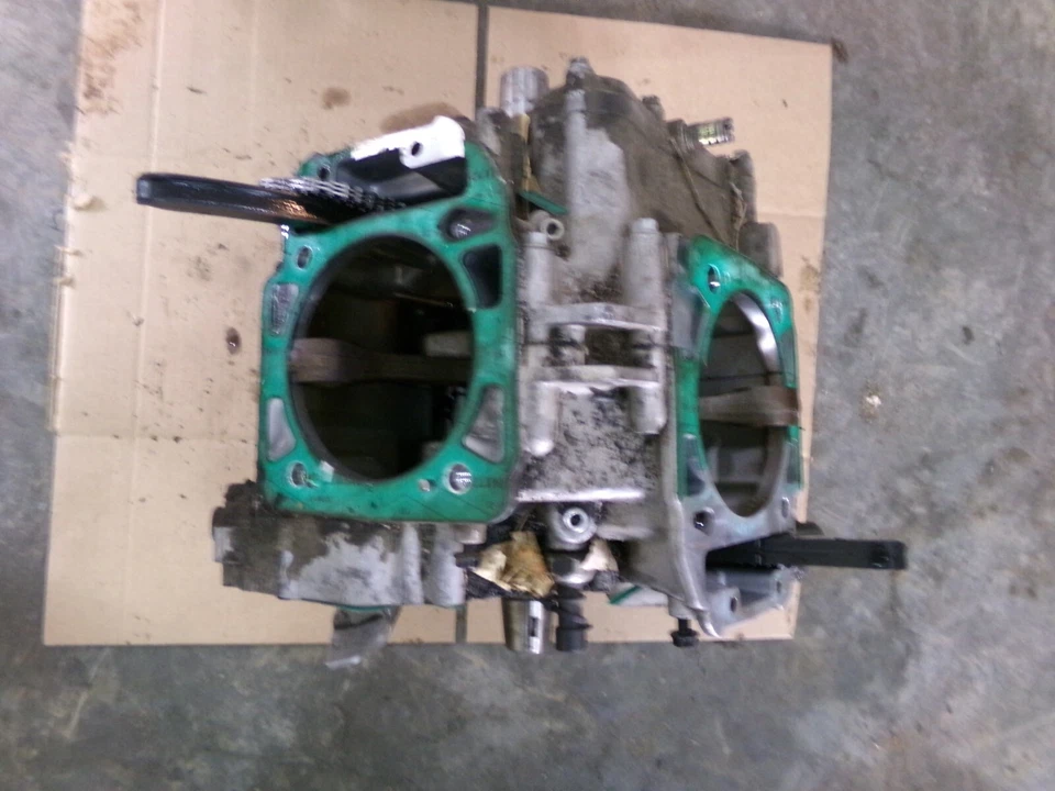 Motor Can Am 800 Outlander XT 2008 08 Can-Am extremidade inferior - Imagem 2 de 4