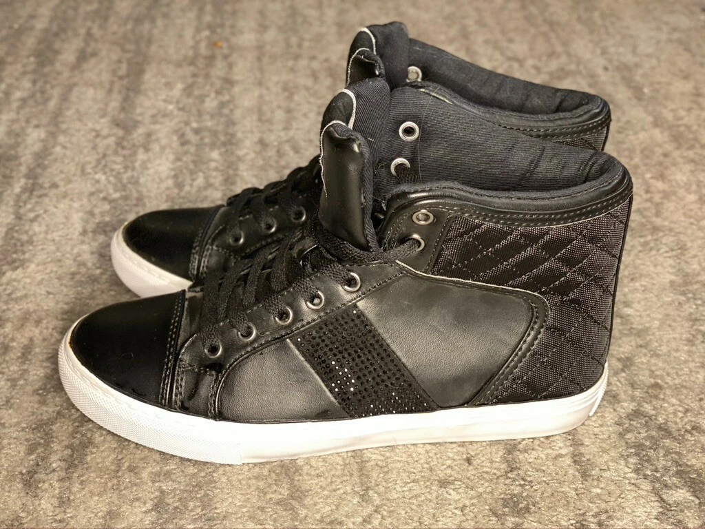 Tenis guess mujer altos 2025