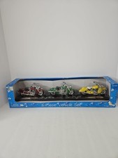 1995 Maisto - 3 Piece Vehicle Set Indian Chief Motorcycles Red, Green, Yellow