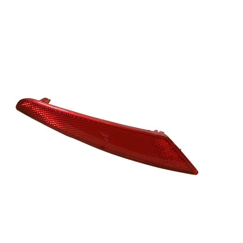 Réflecteur arrière droit SEAT Leon 5F0945106F pour réparer un catadioptre cassé ou fissuré