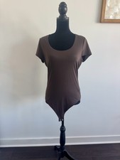 Express Body Contour Women's Brown Scoop Neck Thong Bodysuit Size L NEW