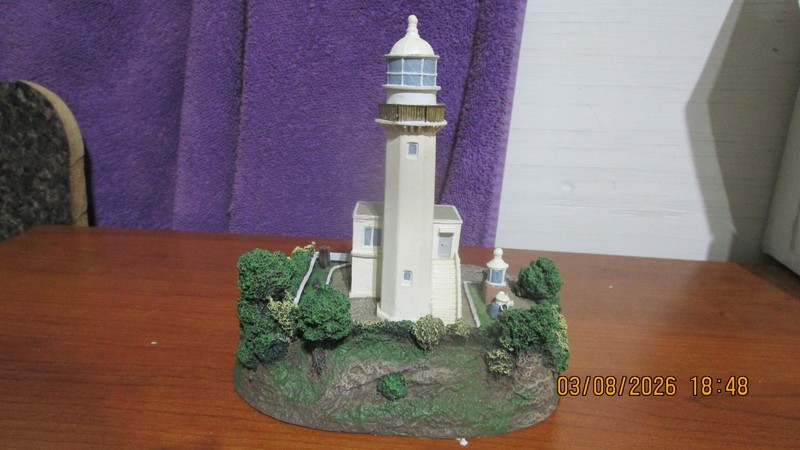 1994 Danbury Mint "Kan Non Zaki Lighthouse" Resin Sculpture
