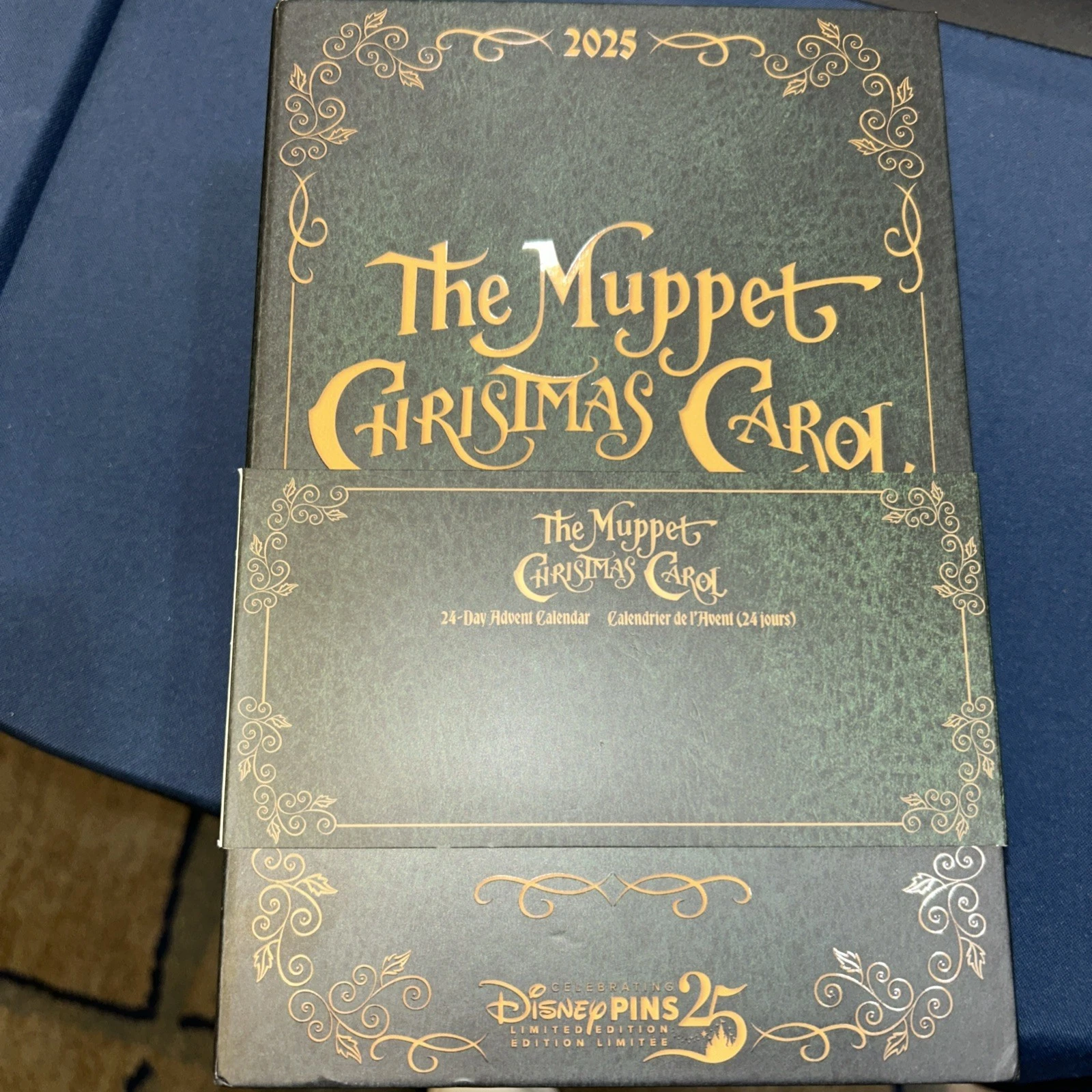 The Muppet Christmas Carol Limited Edition 2025 Disney Pin Advent Calendar READ